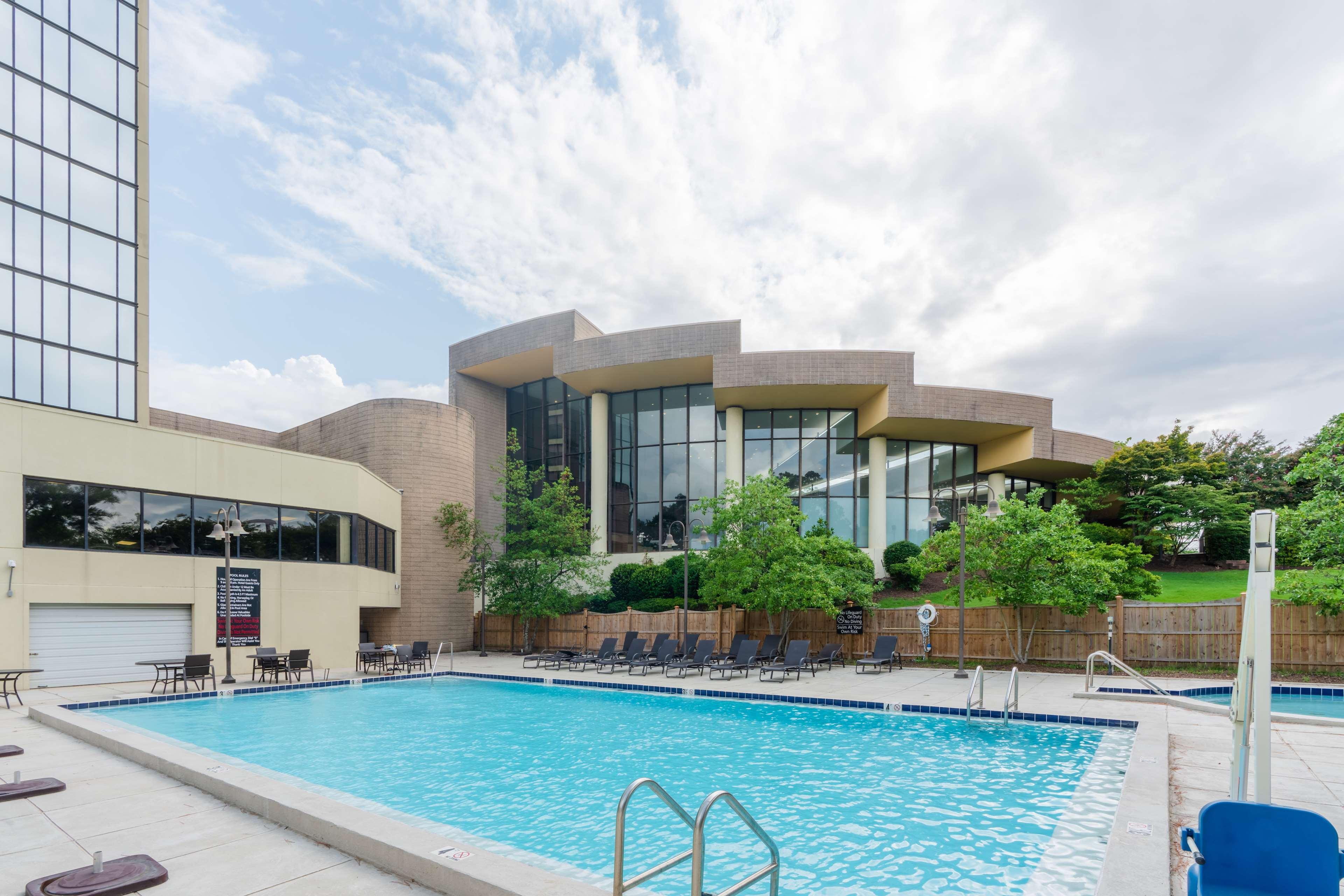 Hilton Memphis Hotel Exterior photo