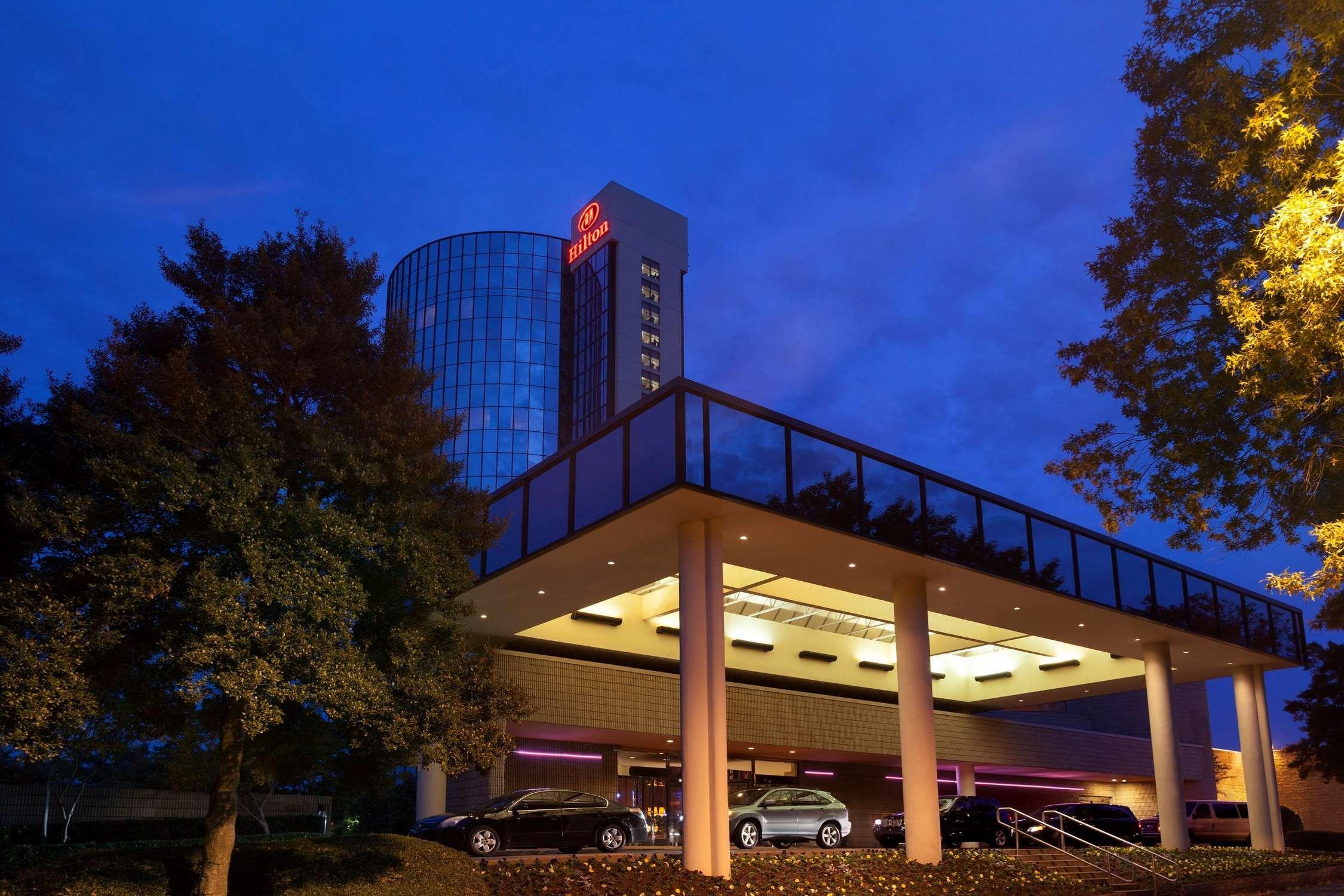 Hilton Memphis Hotel Exterior photo